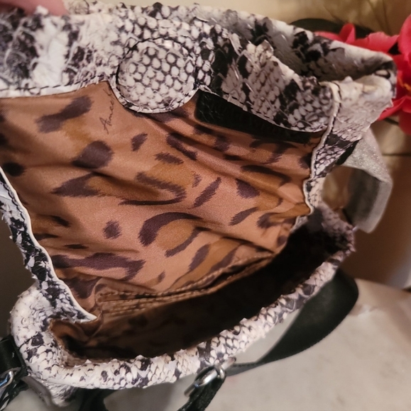 NWT Aimee Kestenberg Broadway mini vanila snake crossbody bag - Picture 8 of 11